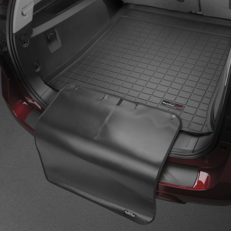 custom fit cargo liner/mat for mercedes-benz A-Class W175 hatchback with bumper protector in black by weathertech